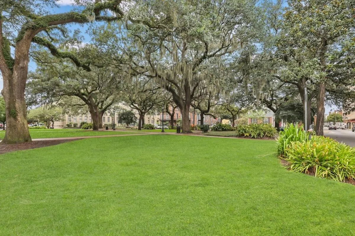 Southern Belle On Oglethorpe Square Savannah Holiday home
